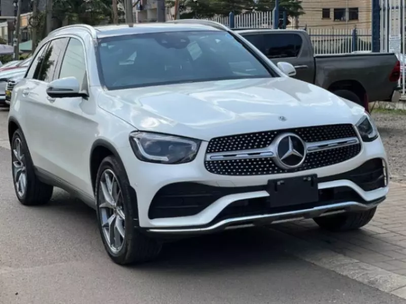 Mercedes-Benz GLC 300   - 2020