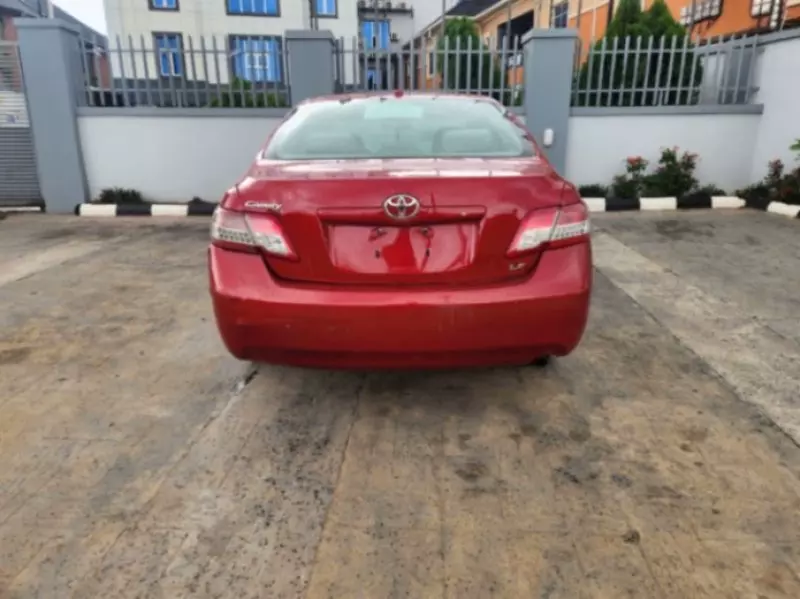 TOYOTA Camry - 2011