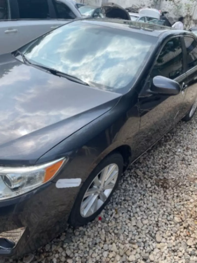 TOYOTA Camry   - 2013
