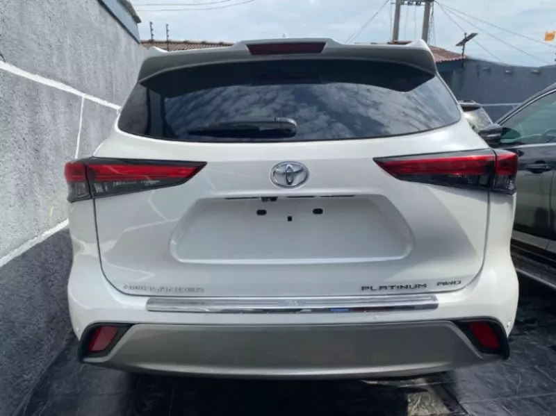 Toyota Highlander - 2021
