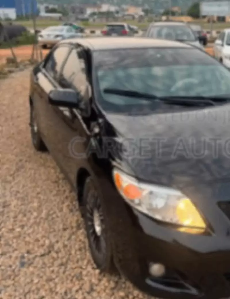 TOYOTA Corolla - 2009
