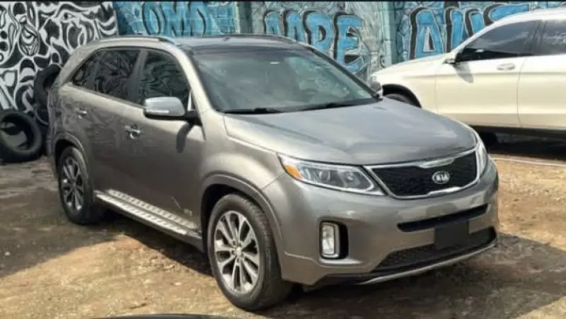 KIA Sorento   - 2013