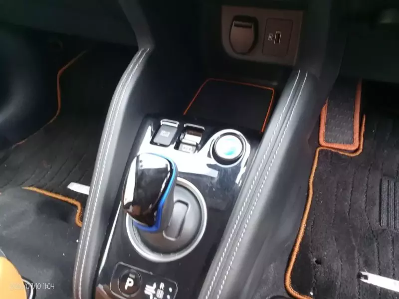 Nissan Kicks   - 2020
