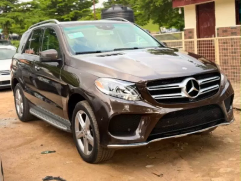 Mercedes-Benz GLE 350   - 2016