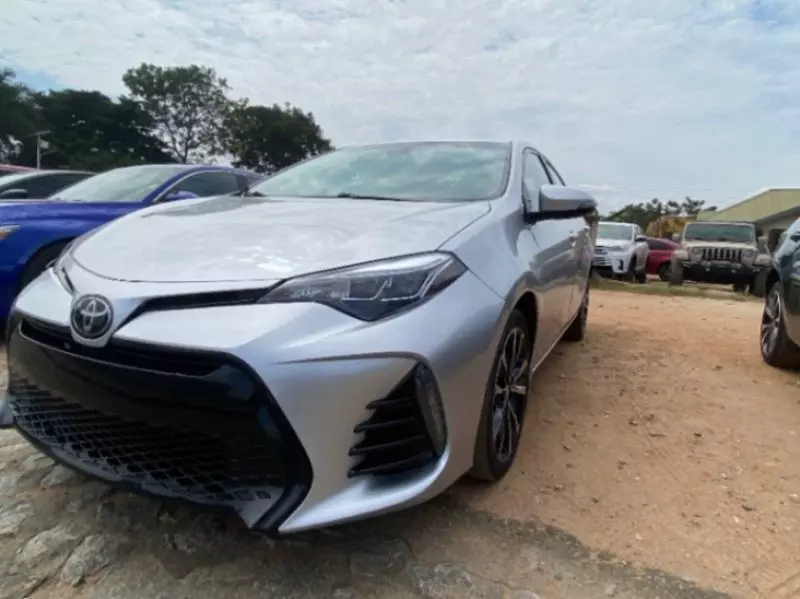 TOYOTA Corolla   - 2018