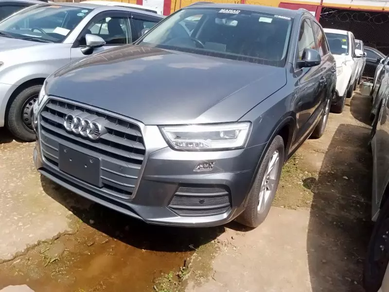Audi Q3   - 2015