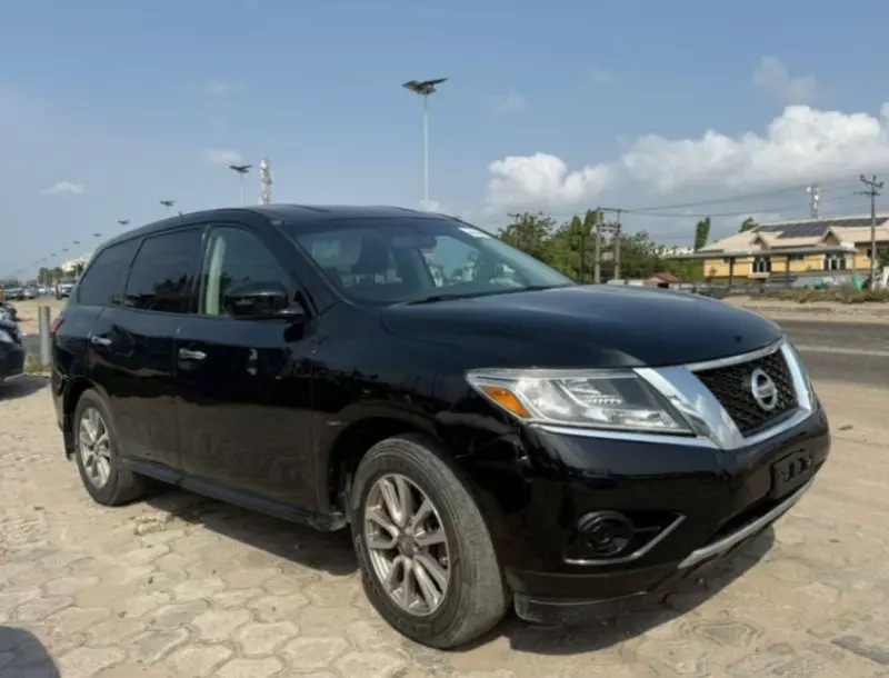 Nissan Pathfinder   - 2014