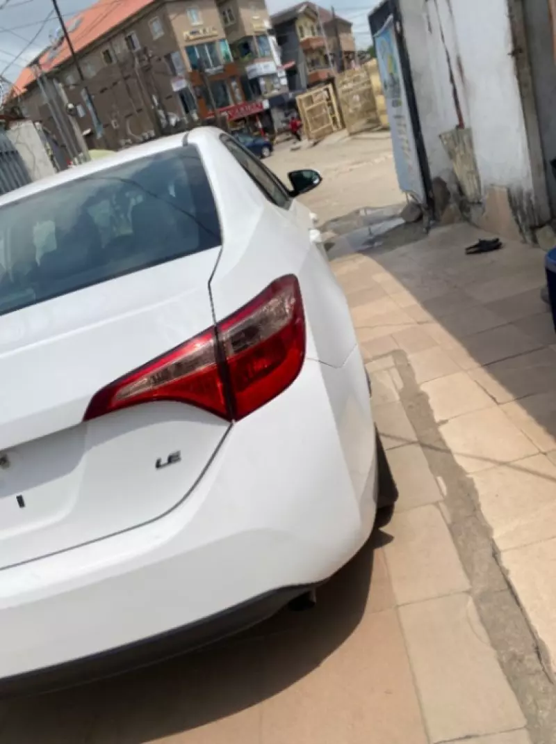 TOYOTA Corolla   - 2018