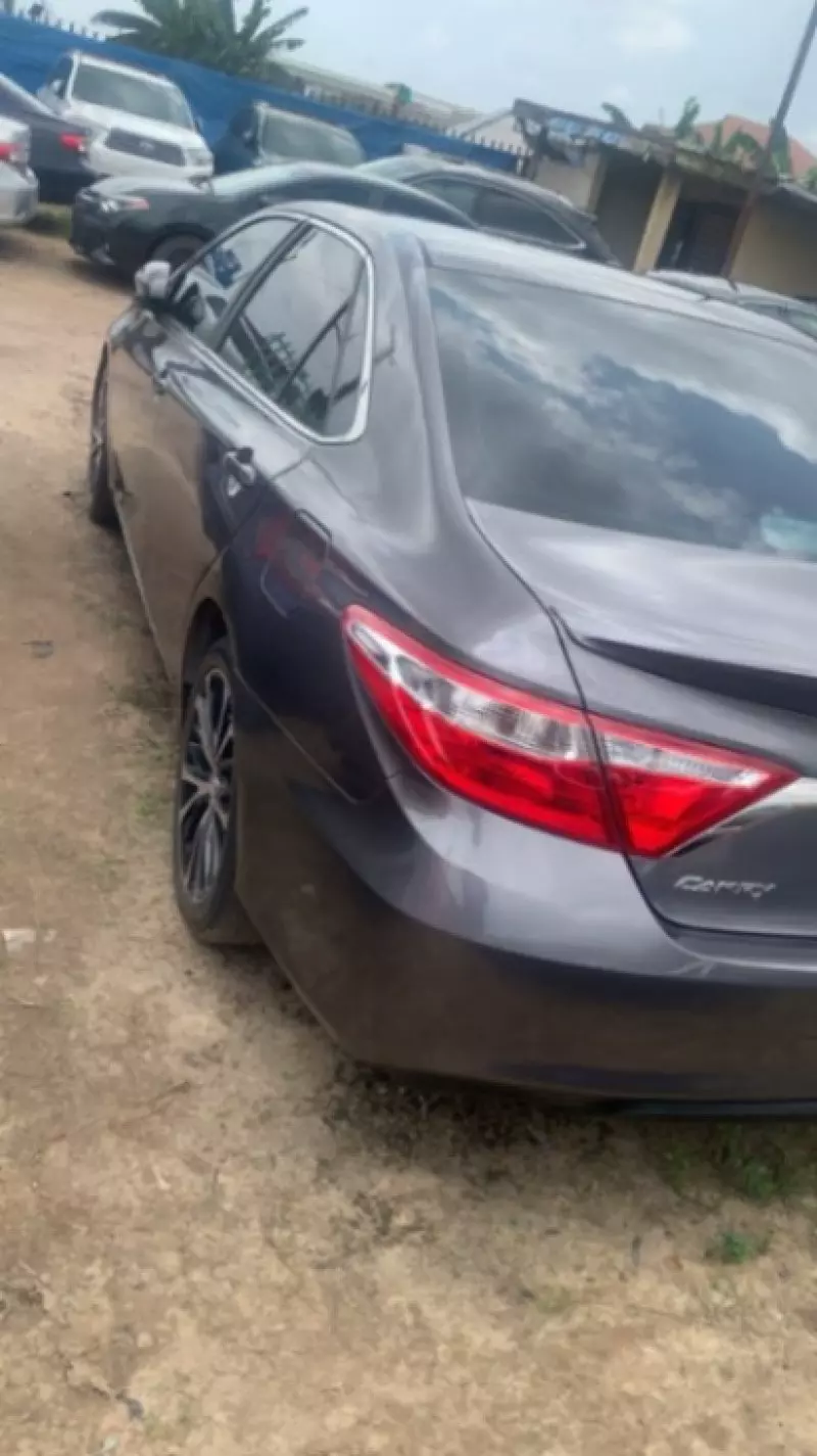 Toyota Camry   - 2015