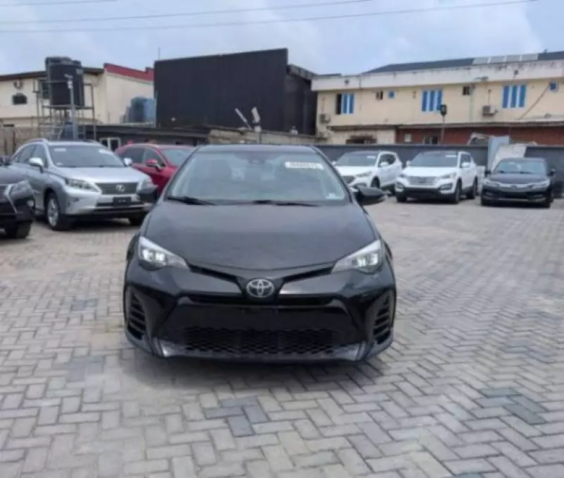 Toyota Corolla   - 2017