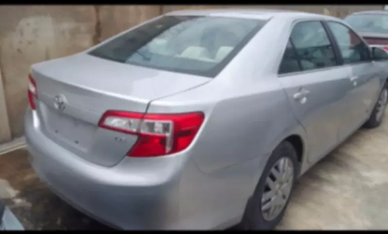 Toyota Camry   - 2014