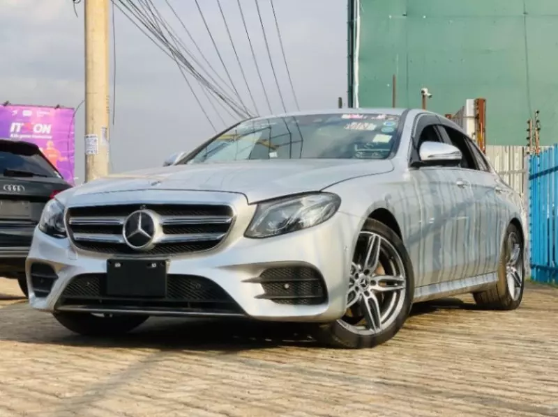 Mercedes-Benz E 200   - 2018