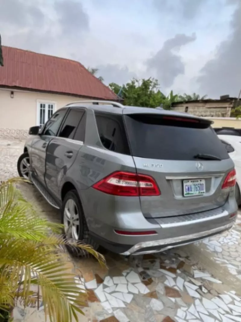 Mercedes-Benz ML 350   - 2010