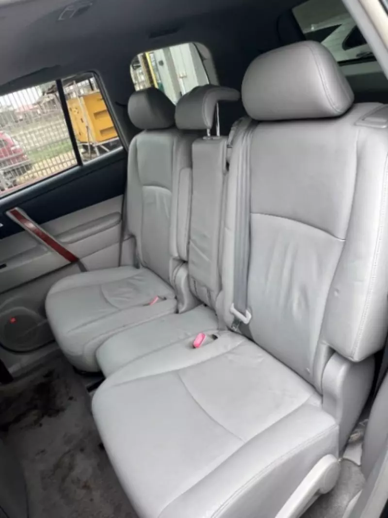 TOYOTA Highlander   - 2010