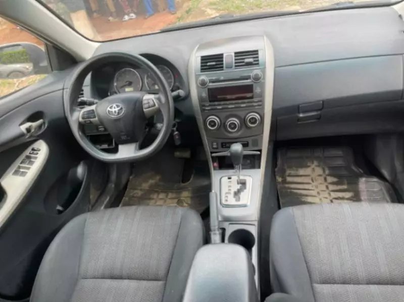 Toyota Corolla   - 2011