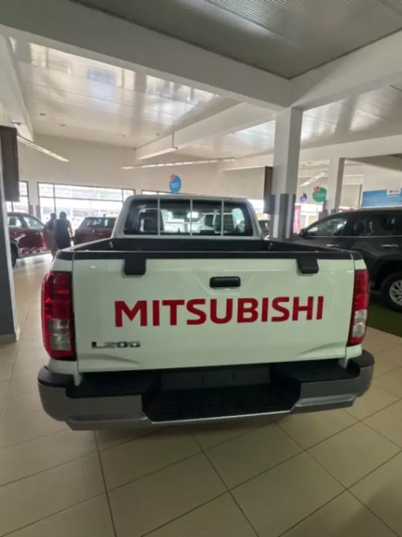 Mitsubishi L200 - 2026