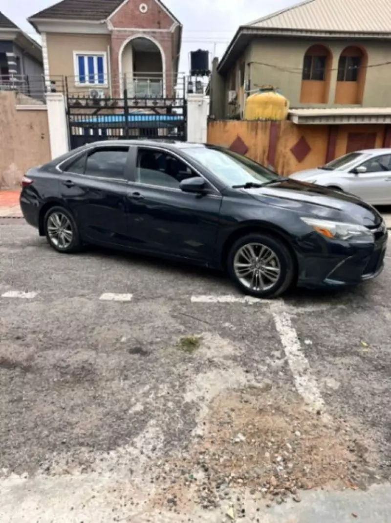 Toyota Camry   - 2017