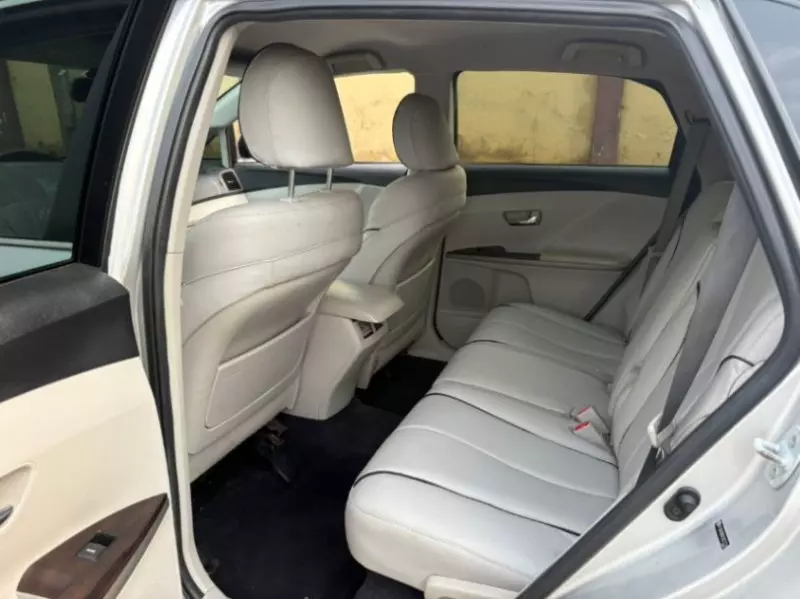 TOYOTA Venza - 2012