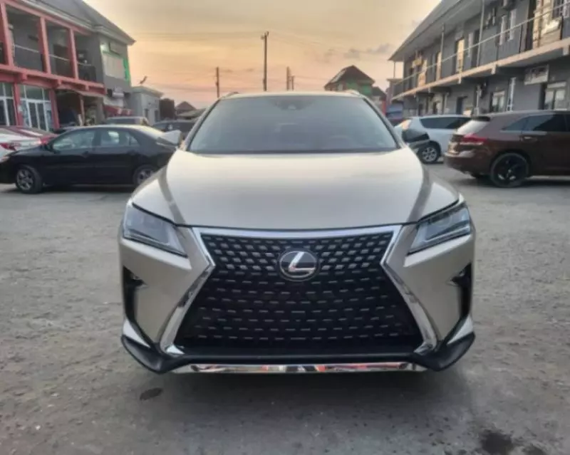 Lexus RX   - 2018