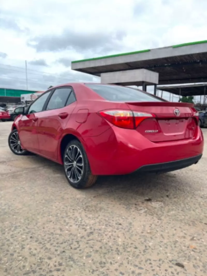 TOYOTA Corolla   - 2015
