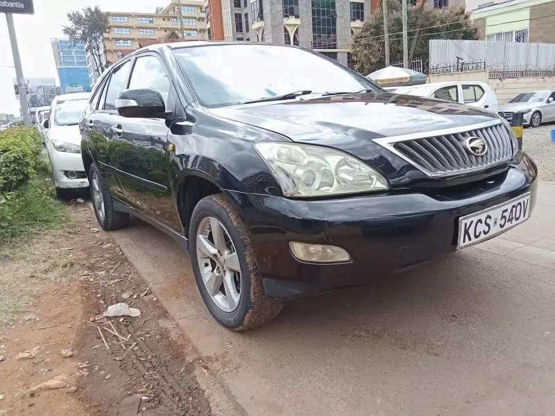 Toyota Harrier   - 2013