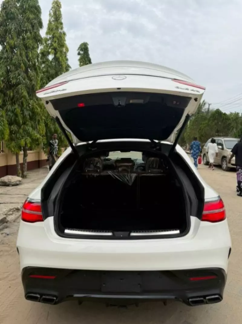 Mercedes-Benz GLE-Class   - 2017