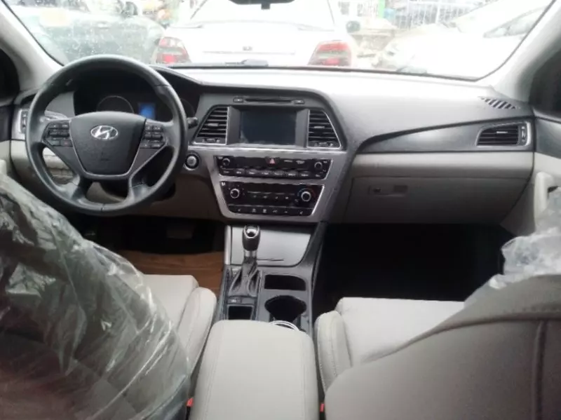Hyundai Sonata   - 2017