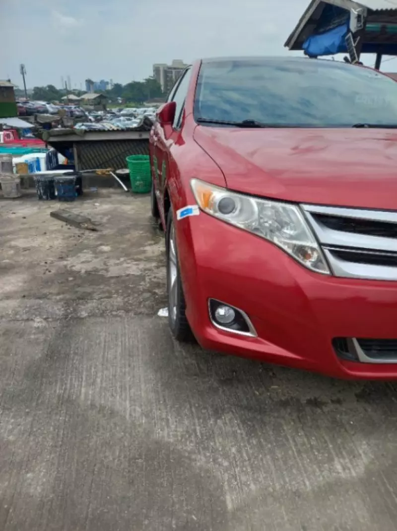 Toyota Venza   - 2010