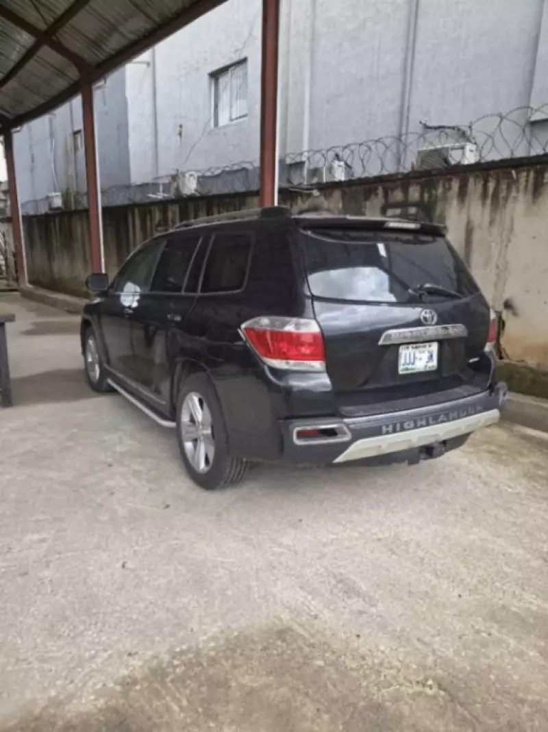 Toyota Highlander   - 2012
