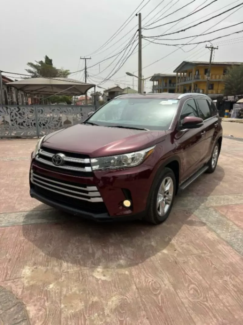 Toyota Highlander   - 2015
