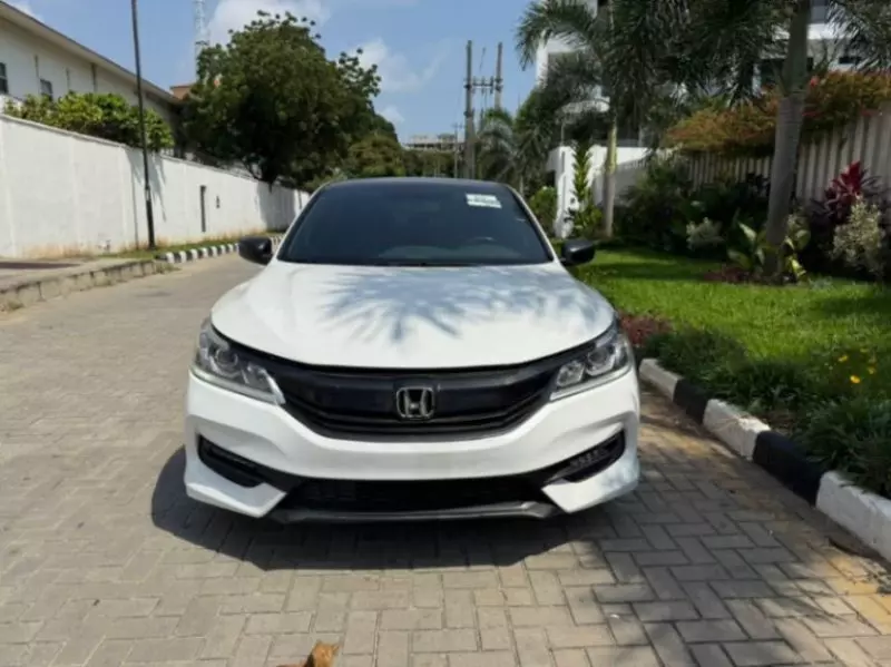 Honda Accord   - 2016