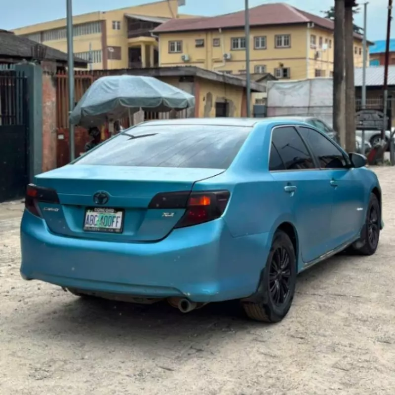 TOYOTA Camry   - 2012