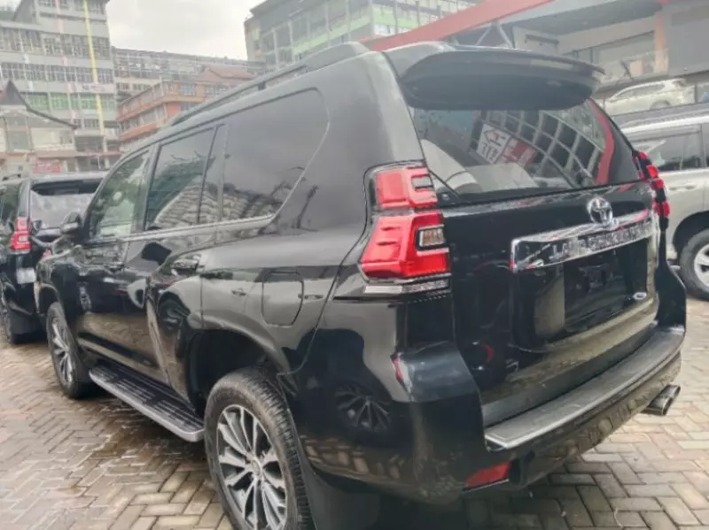 Toyota Landcruiser Prado   - 2018