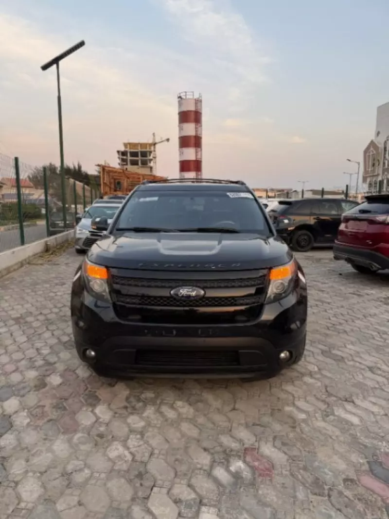 Ford Explorer   - 2014