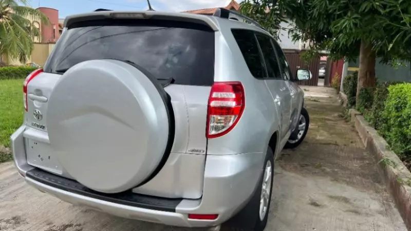 TOYOTA RAV 4   - 2012