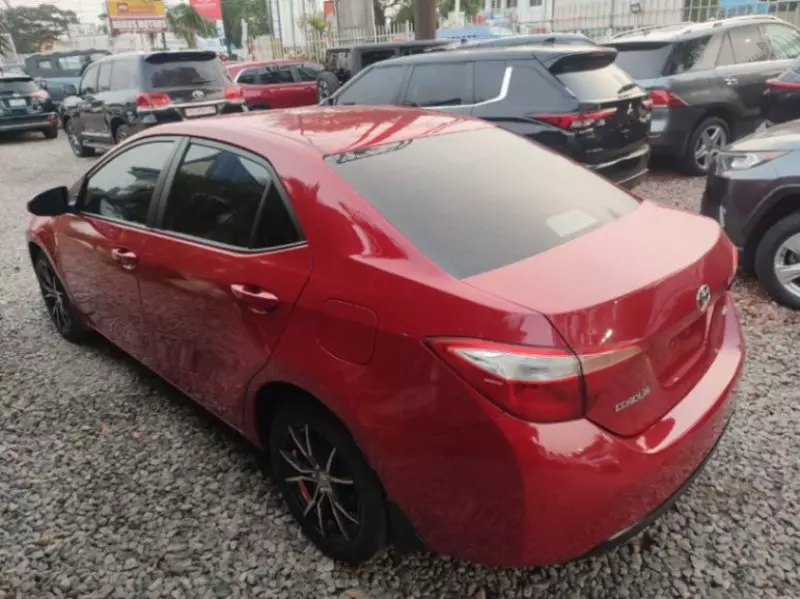 Toyota Corolla   - 2015