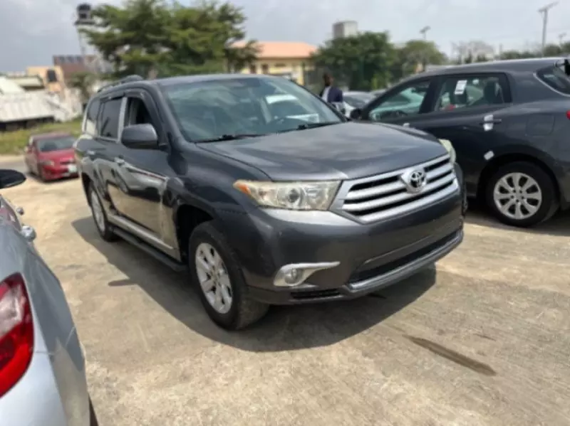 TOYOTA Highlander   - 2012
