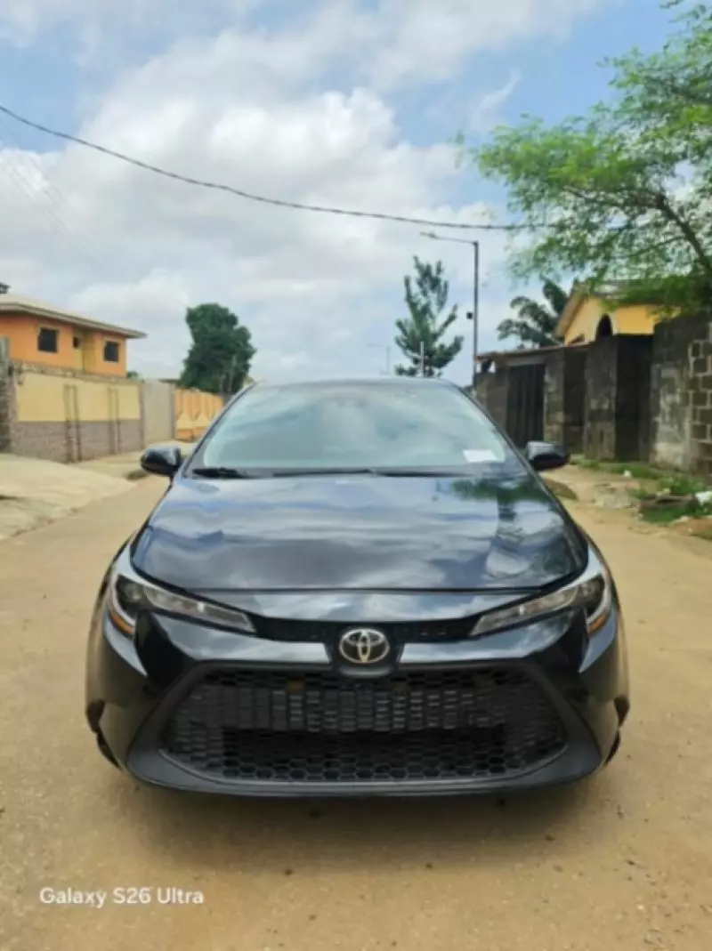 TOYOTA Corolla   - 2020