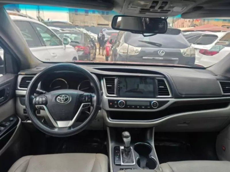 TOYOTA Highlander   - 2015