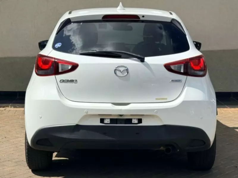 Mazda Demio    - 2019