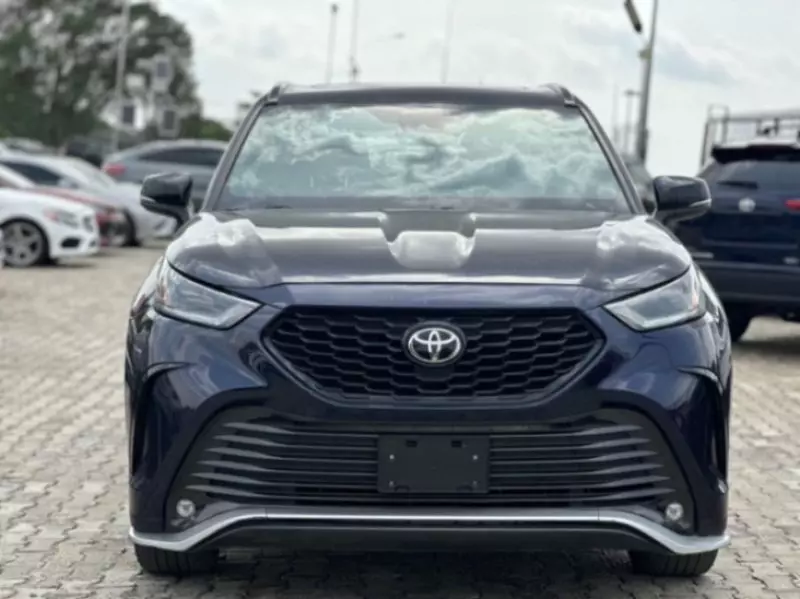TOYOTA Highlander   - 2021