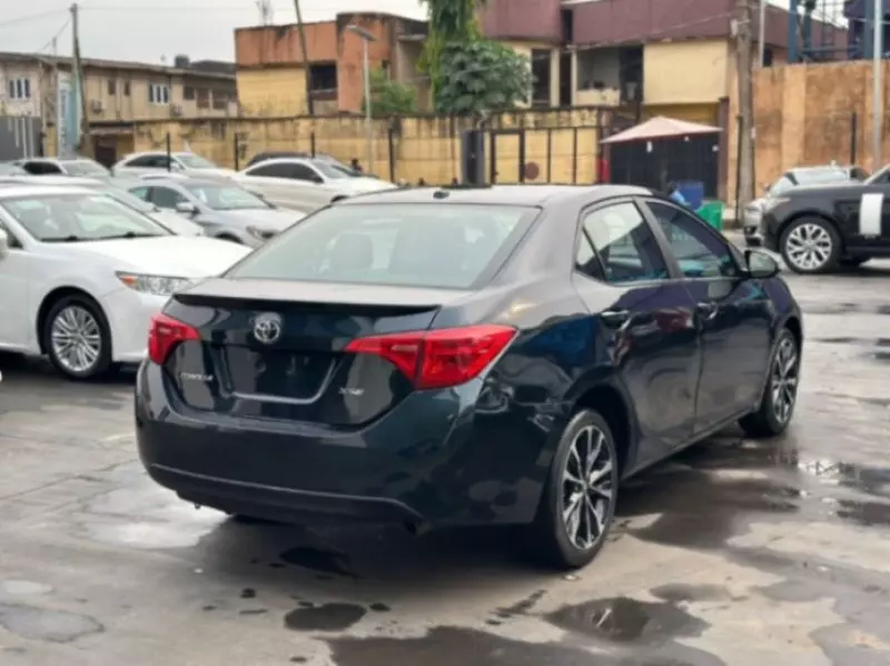 Toyota Corolla   - 2019