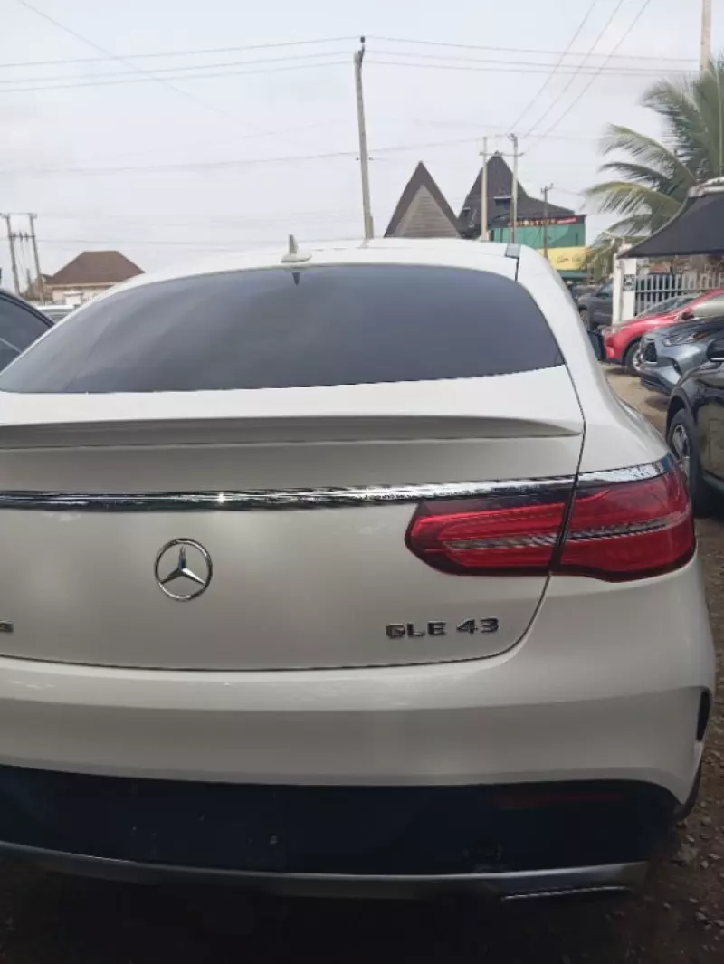 Mercedes-Benz GLE-Class   - 2017