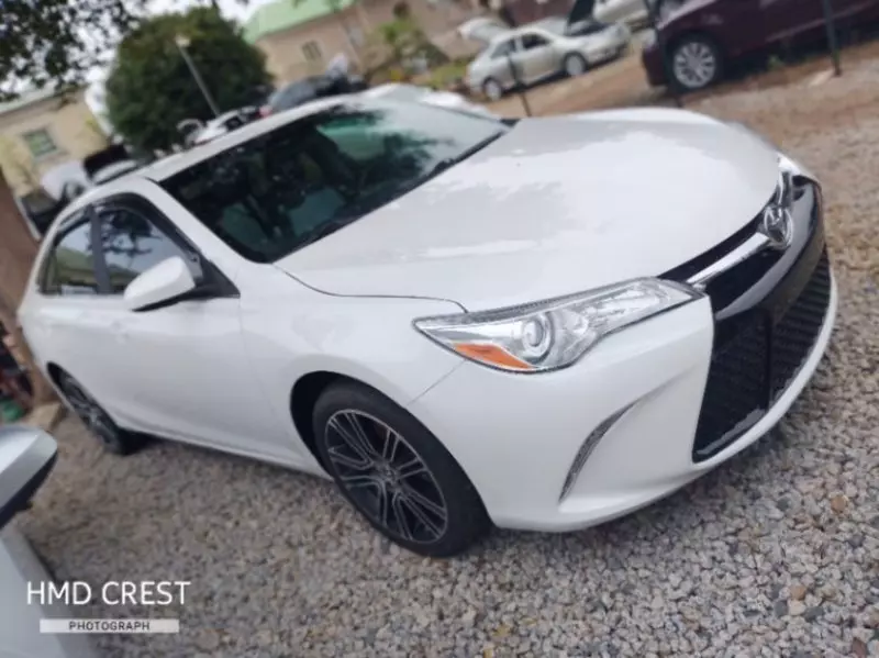 TOYOTA Camry   - 2016
