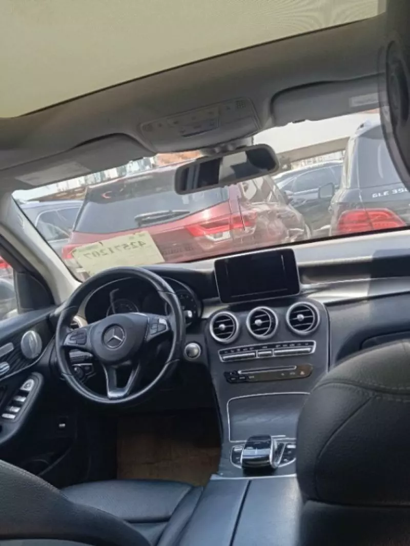 Mercedes-Benz GLC 300 - 2016