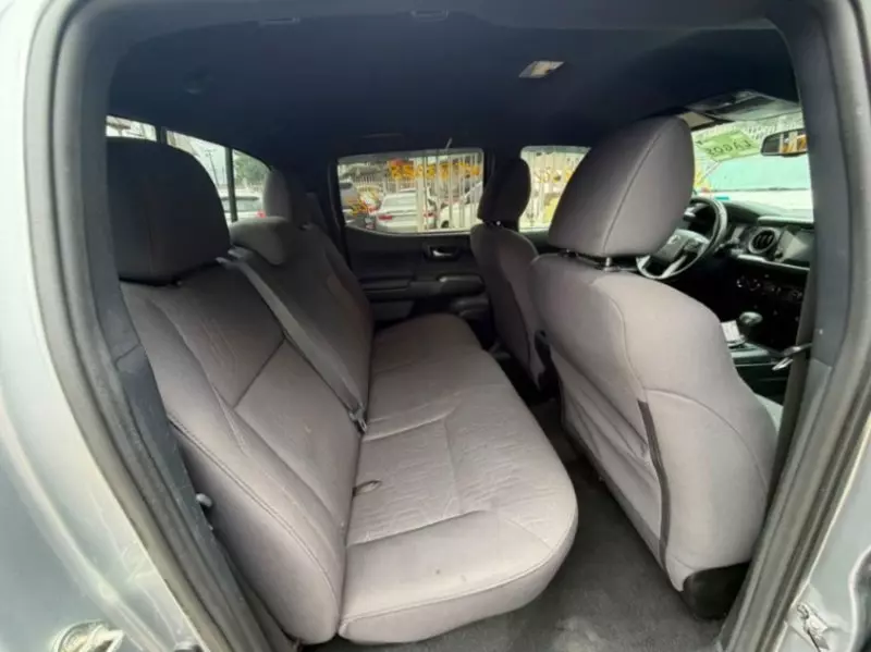 TOYOTA Tacoma   - 2017