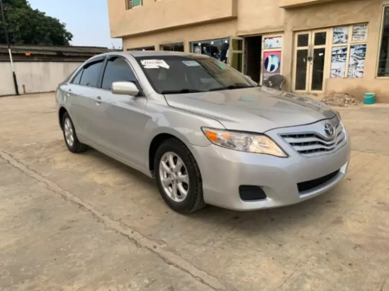 TOYOTA Camry   - 2011