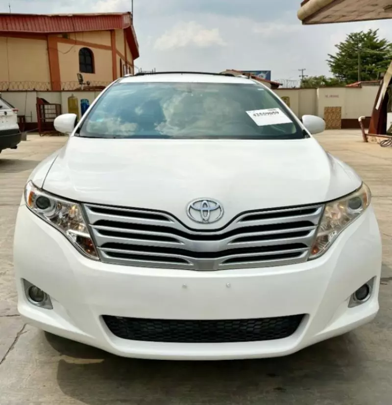 Toyota Venza   - 2012