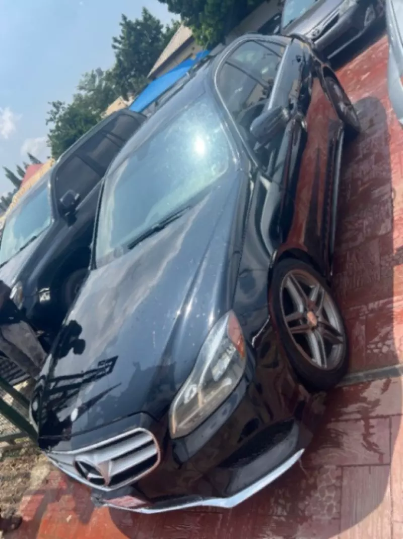 Mercedes-Benz E350   - 2015