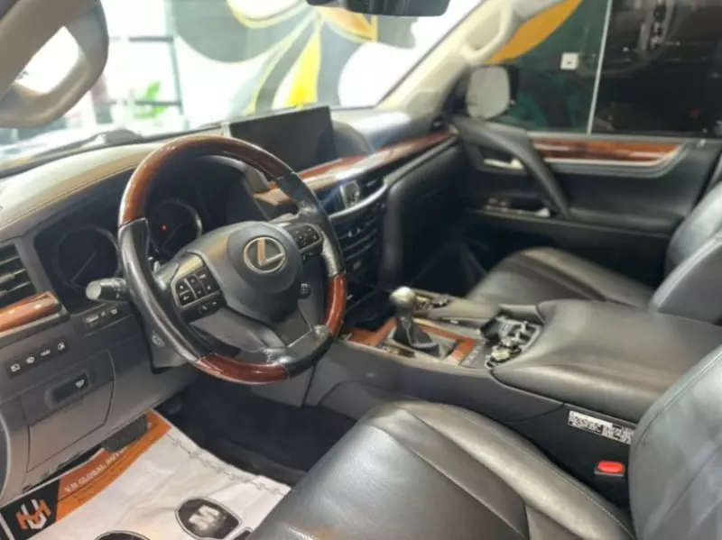 Lexus LX   - 2017